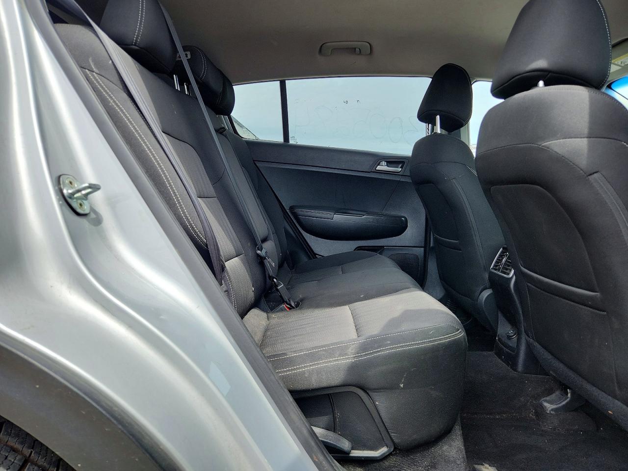 2017 KIA SPORTAGE LX photo 21