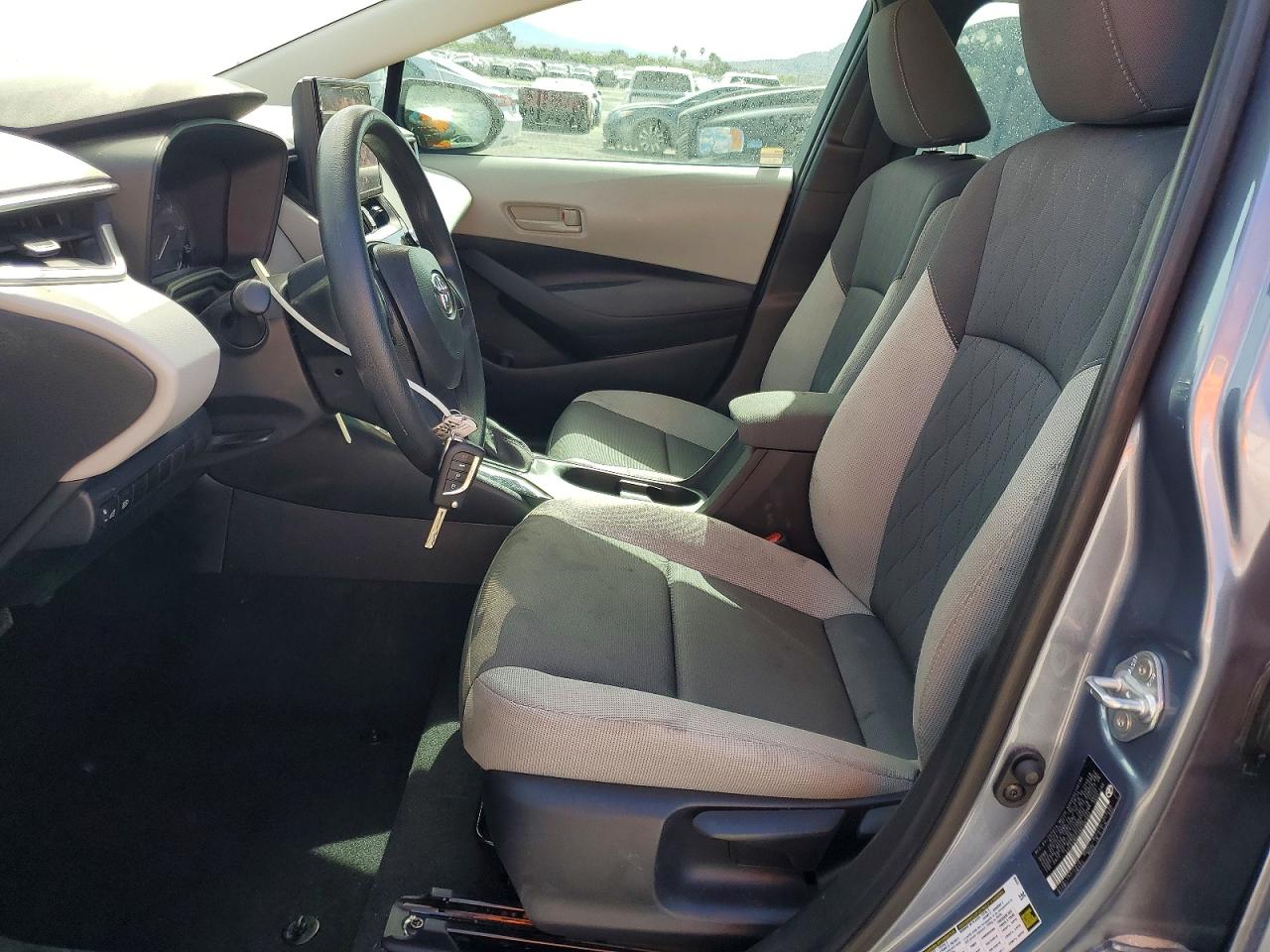 2024 TOYOTA COROLLA LE photo 19