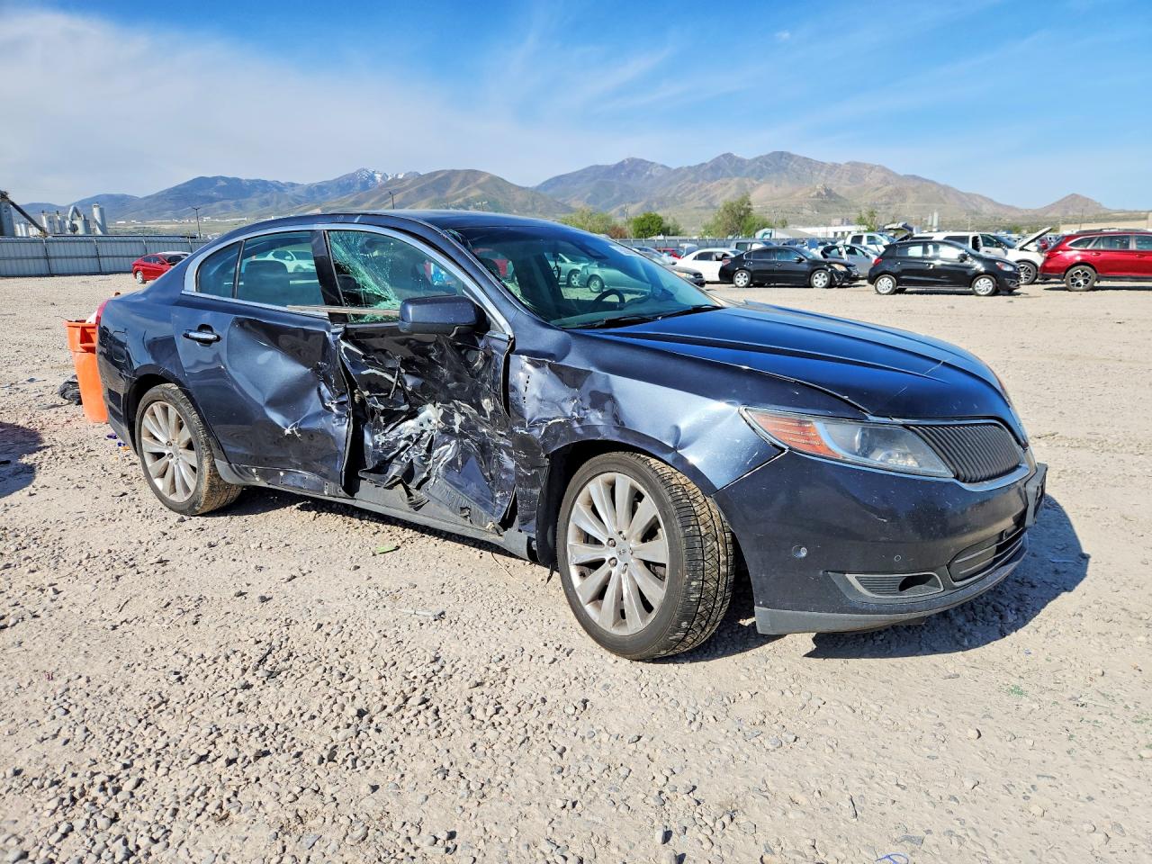 2013 LINCOLN MKS photo 4