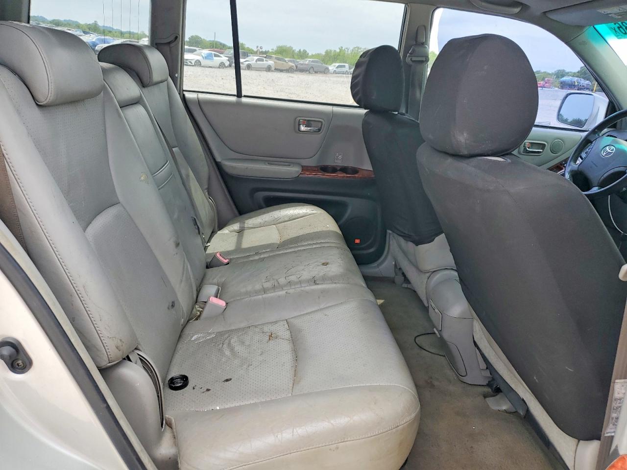 2005 TOYOTA HIGHLANDER LIMITED photo 21