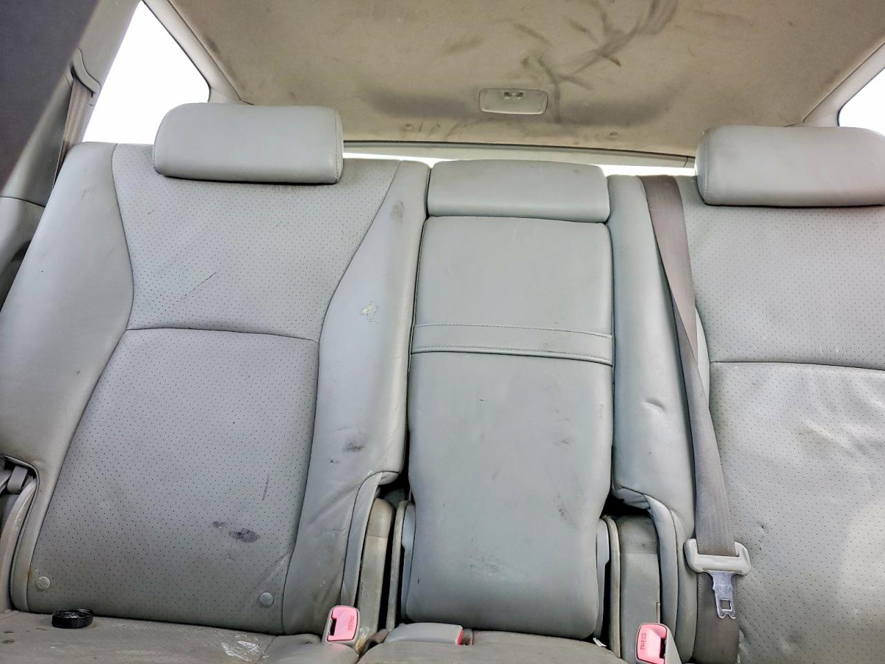 2005 TOYOTA HIGHLANDER LIMITED photo 19
