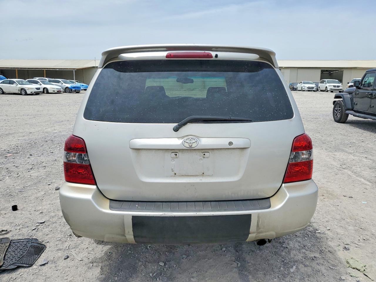 2005 TOYOTA HIGHLANDER LIMITED photo 11