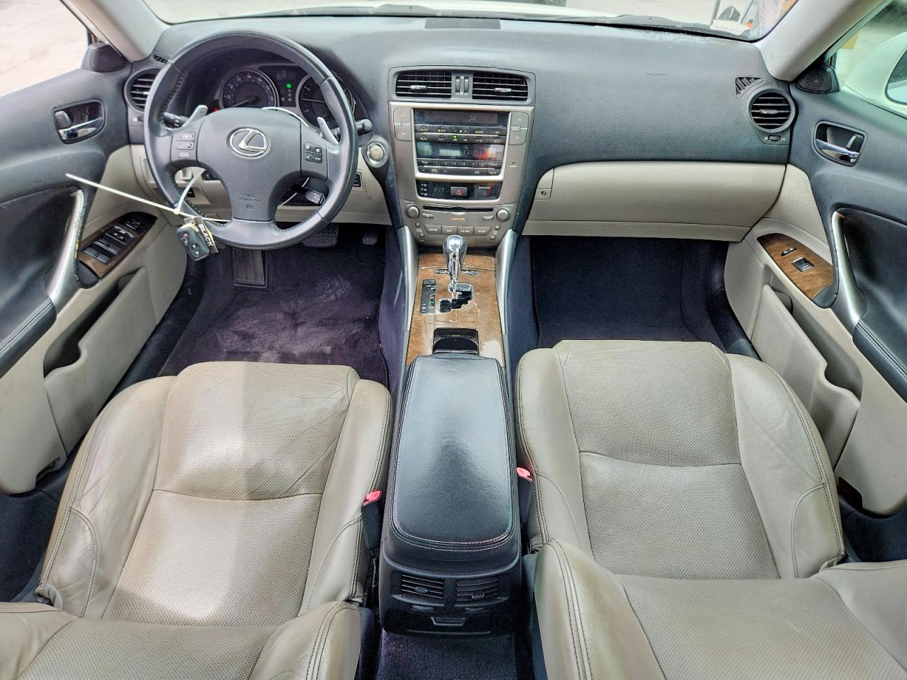 2010 LEXUS IS 250 photo 22