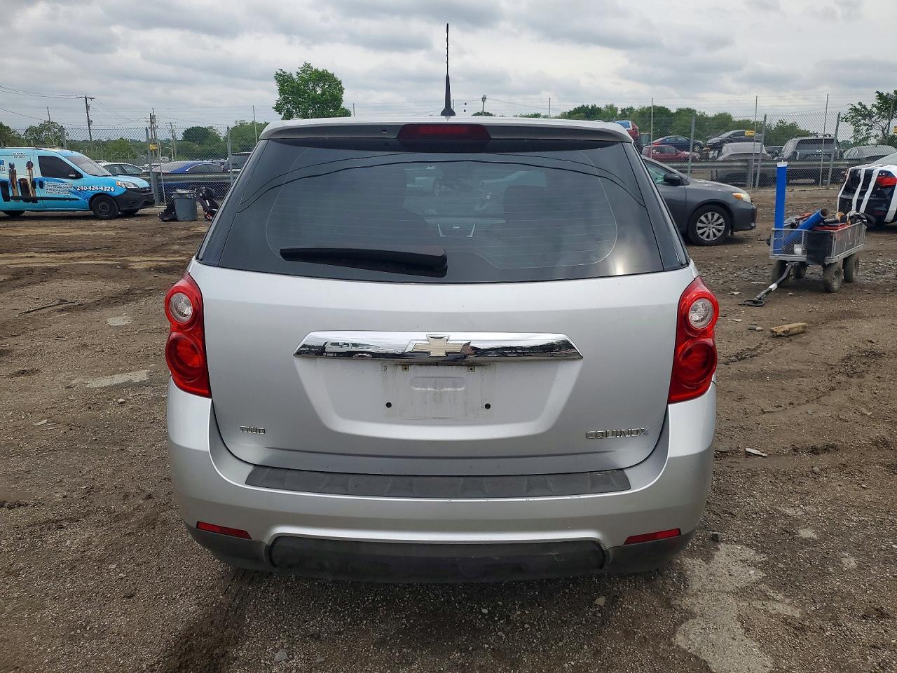 2013 CHEVROLET EQUINOX LS photo 6