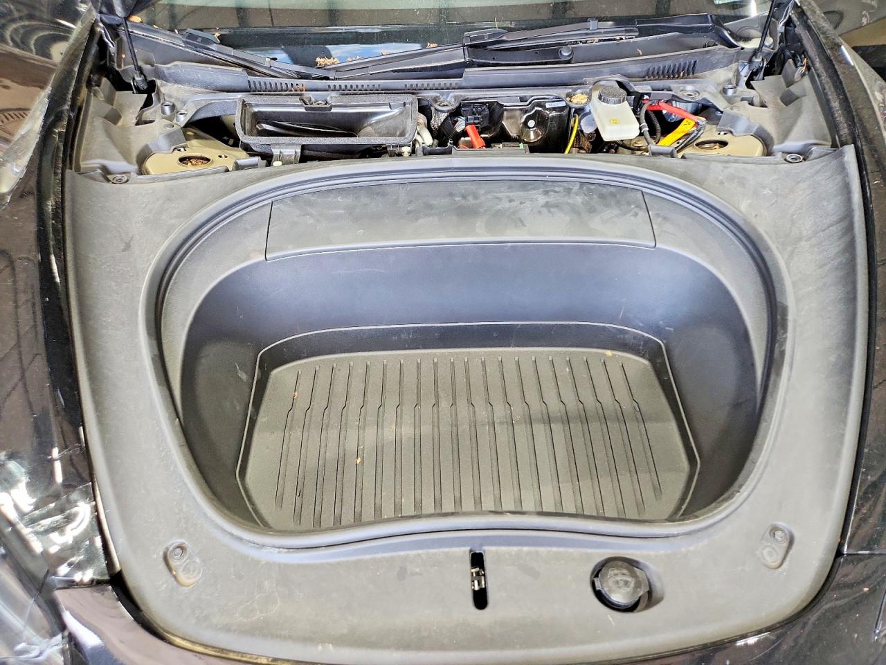 2024 TESLA MODEL 3 photo 31