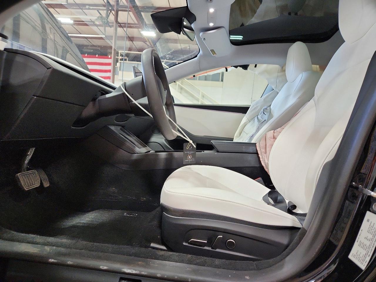 2024 TESLA MODEL 3 photo 19