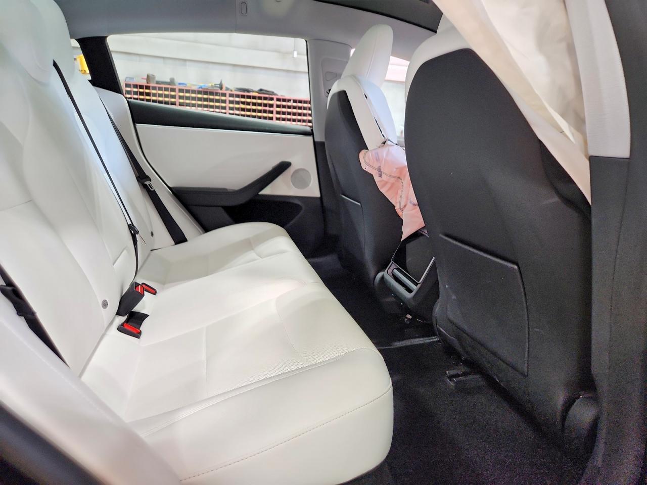 2024 TESLA MODEL 3 photo 28