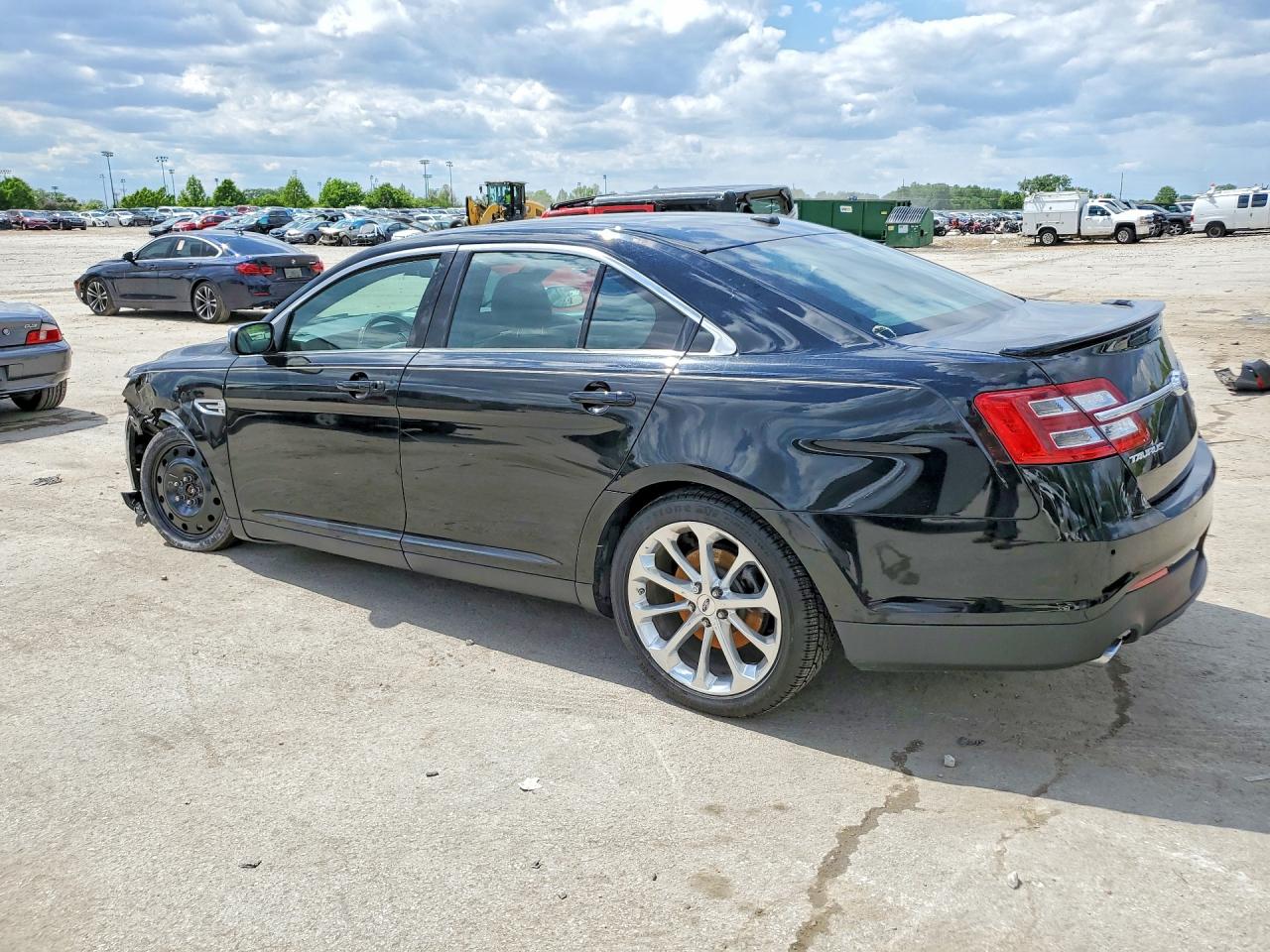 2018 FORD TAURUS LIMITED photo 3