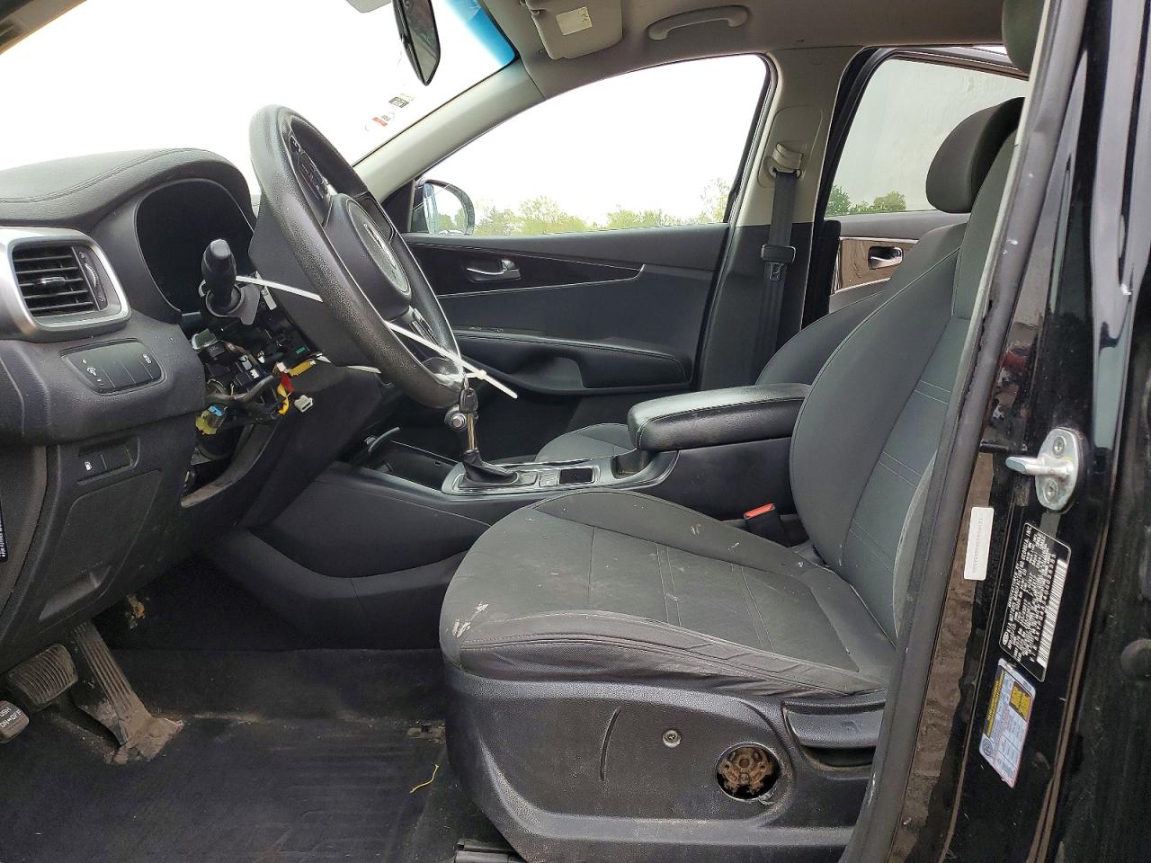 2016 KIA SORENTO L photo 13