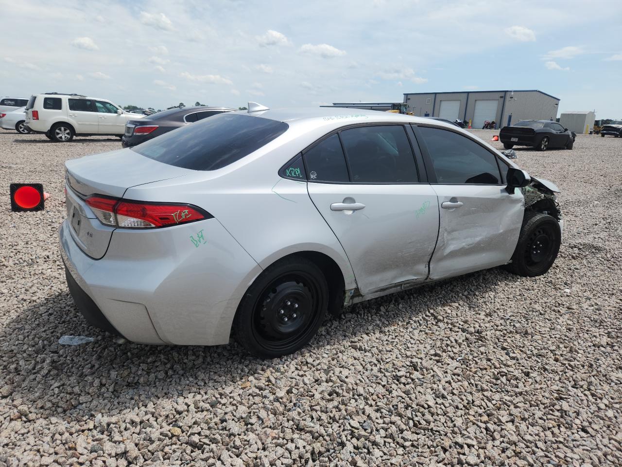 2023 TOYOTA COROLLA LE photo 5