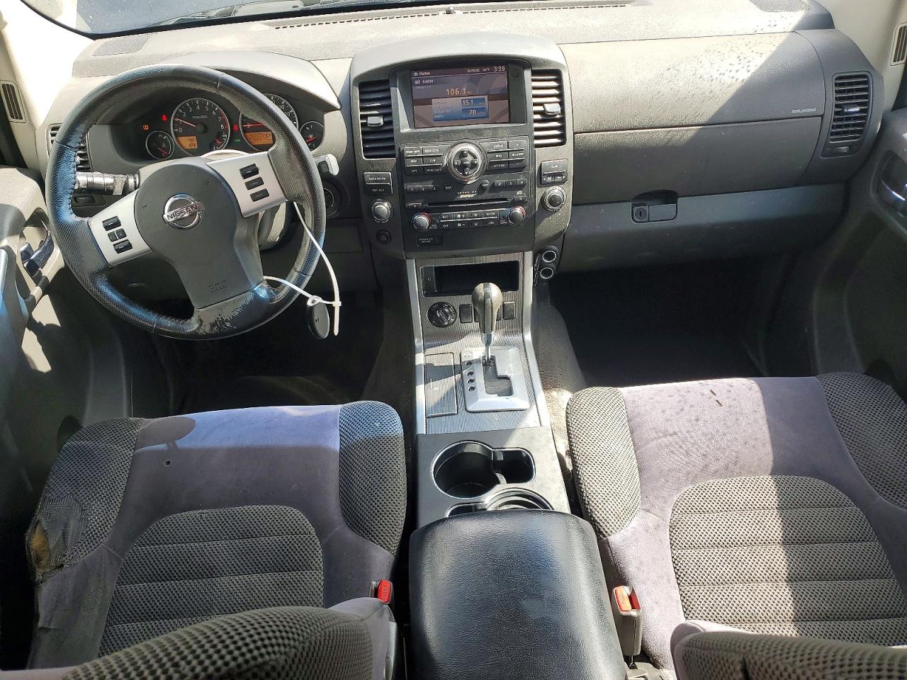 2010 NISSAN PATHFINDER S photo 8