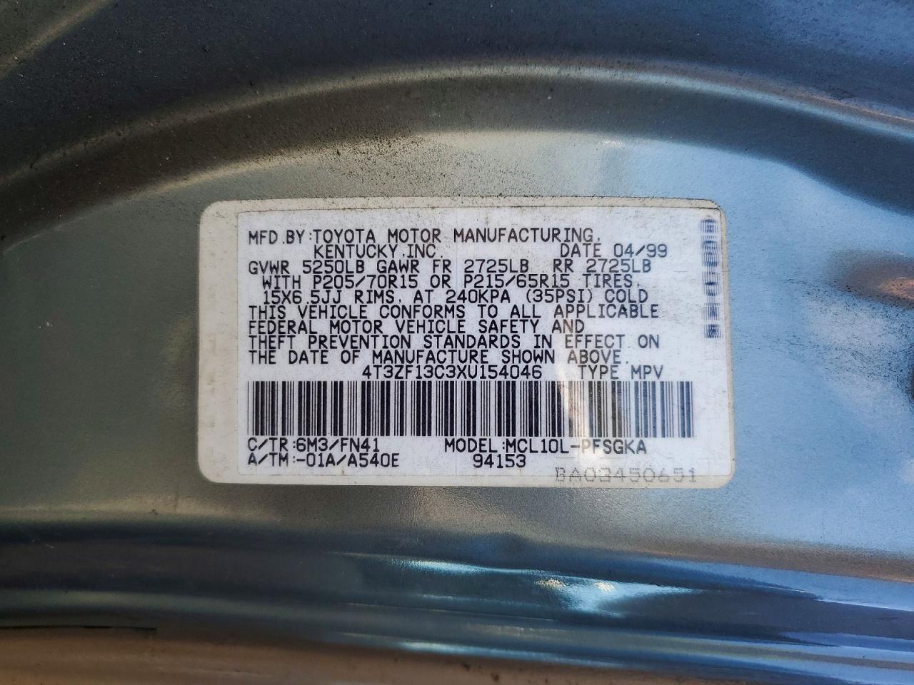 1999 TOYOTA SIENNA LE photo 25