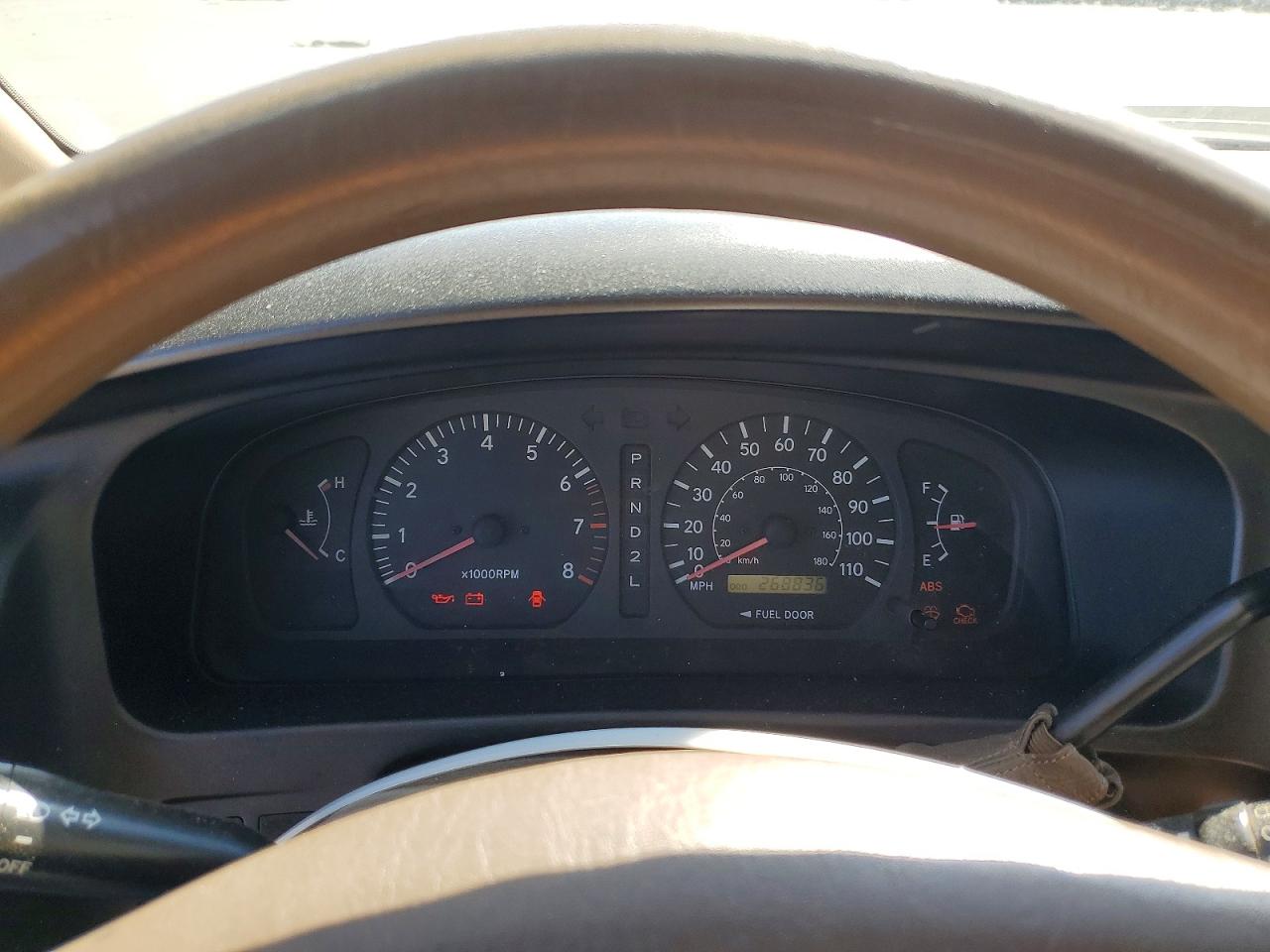 1999 TOYOTA SIENNA LE photo 17