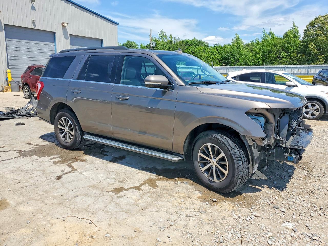 2018 FORD EXPEDITION XLT photo 10