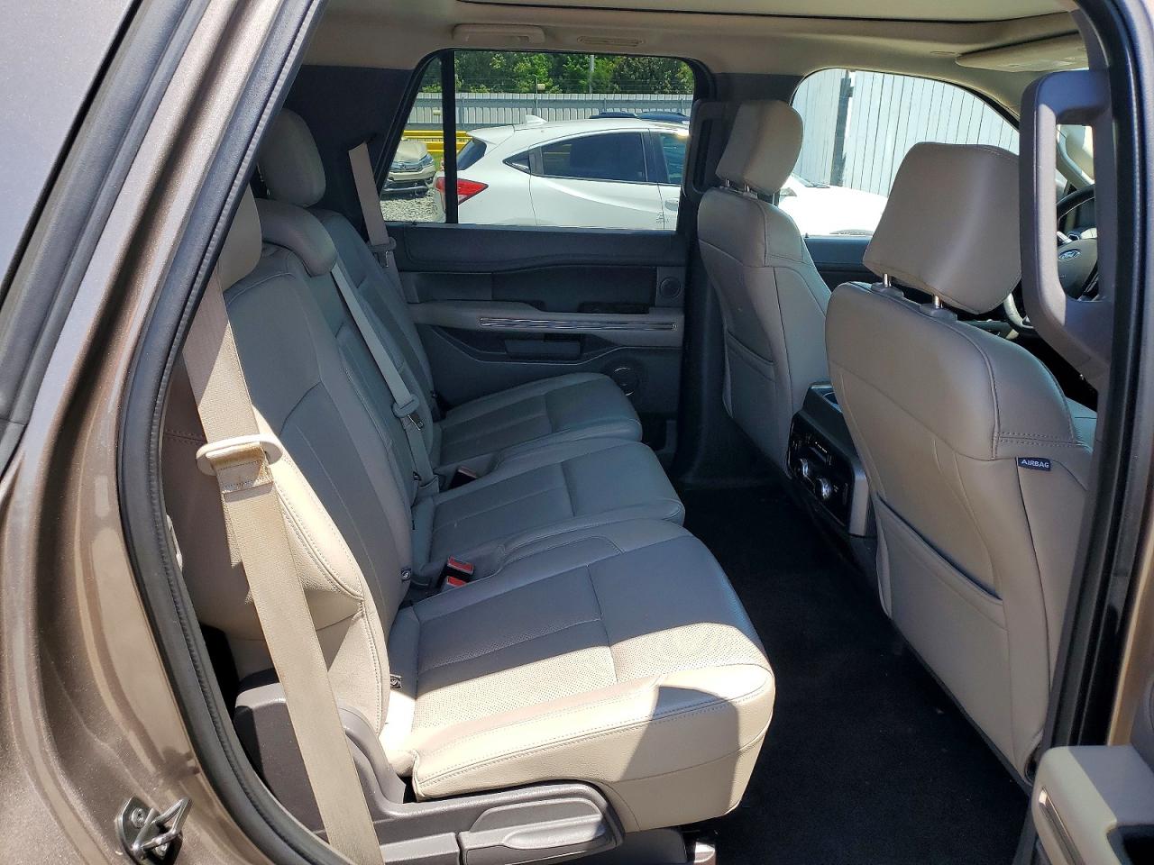 2018 FORD EXPEDITION XLT photo 31