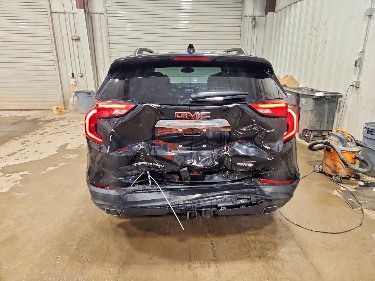 2019 GMC TERRAIN SLE photo 11