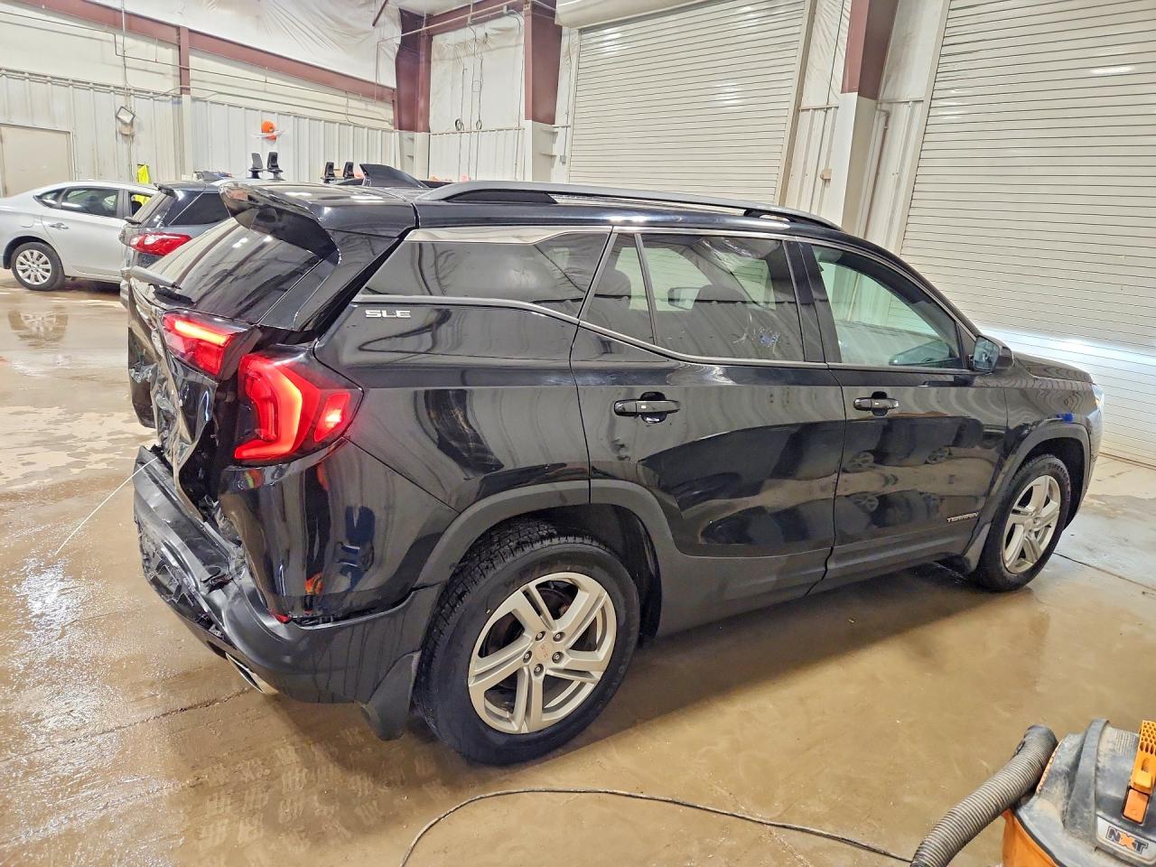 2019 GMC TERRAIN SLE photo 5