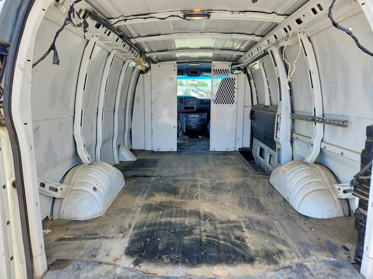 2000 GMC SAVANA G2500 photo 19