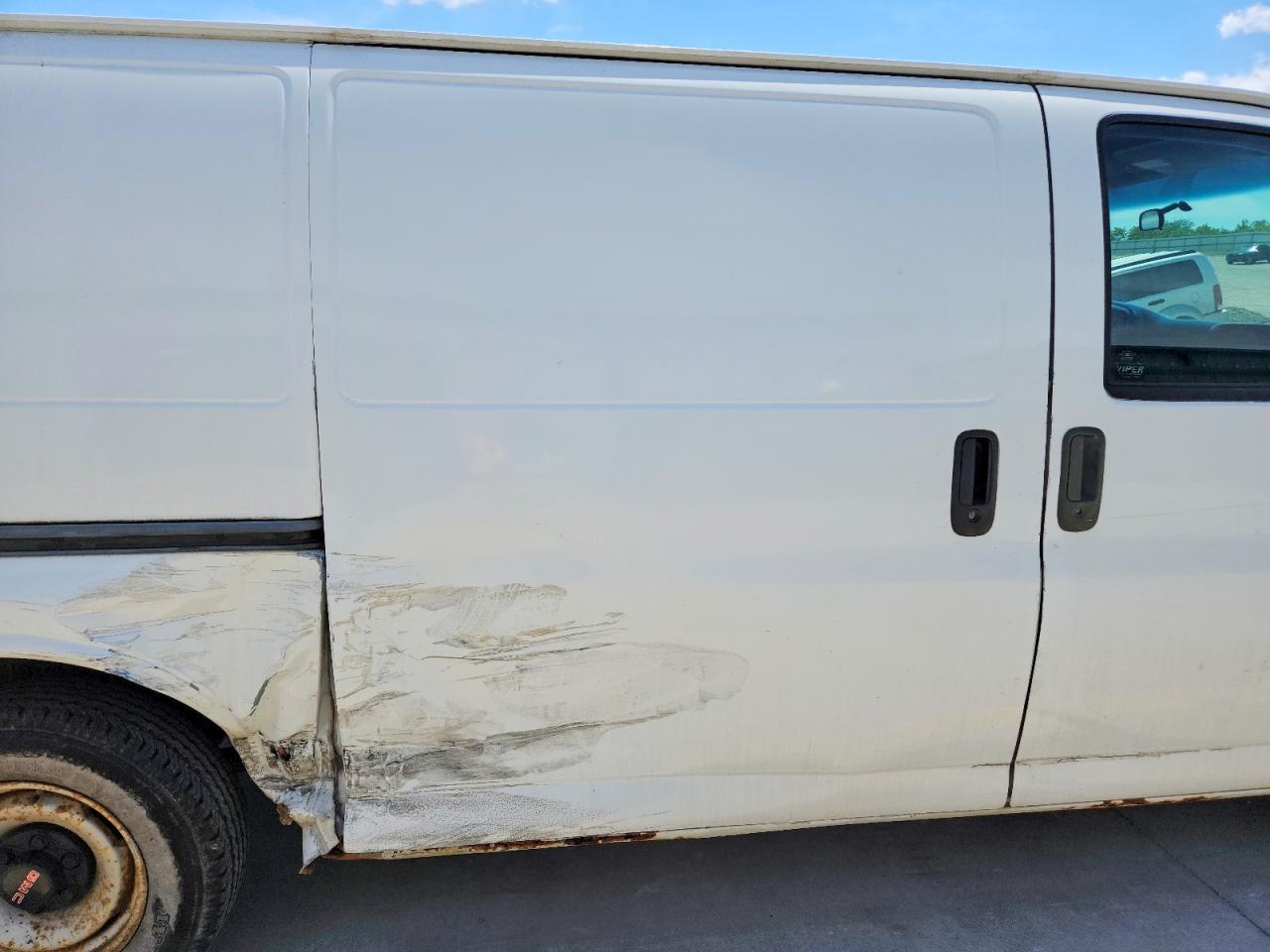 2000 GMC SAVANA G2500 photo 21