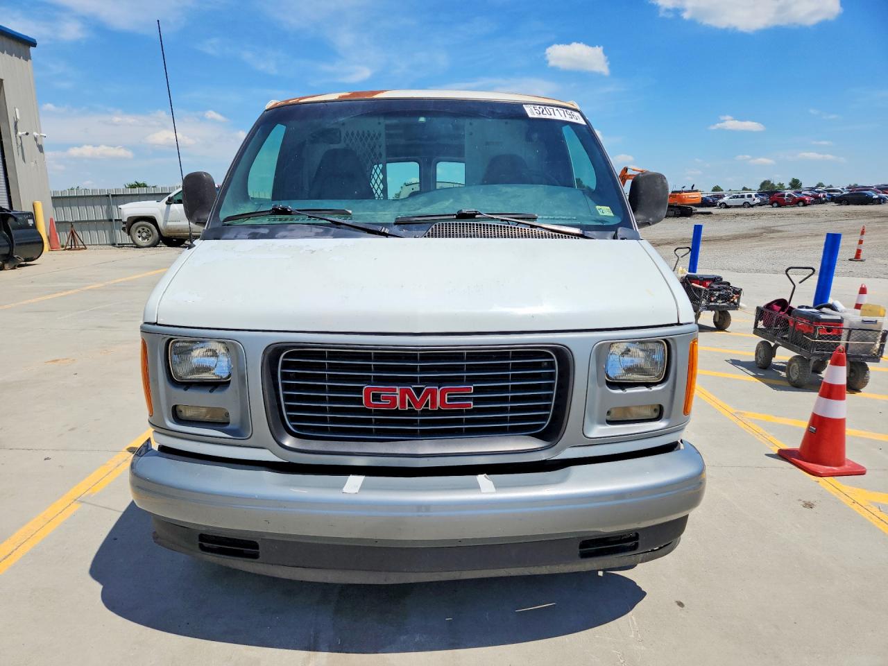2000 GMC SAVANA G2500 photo 9