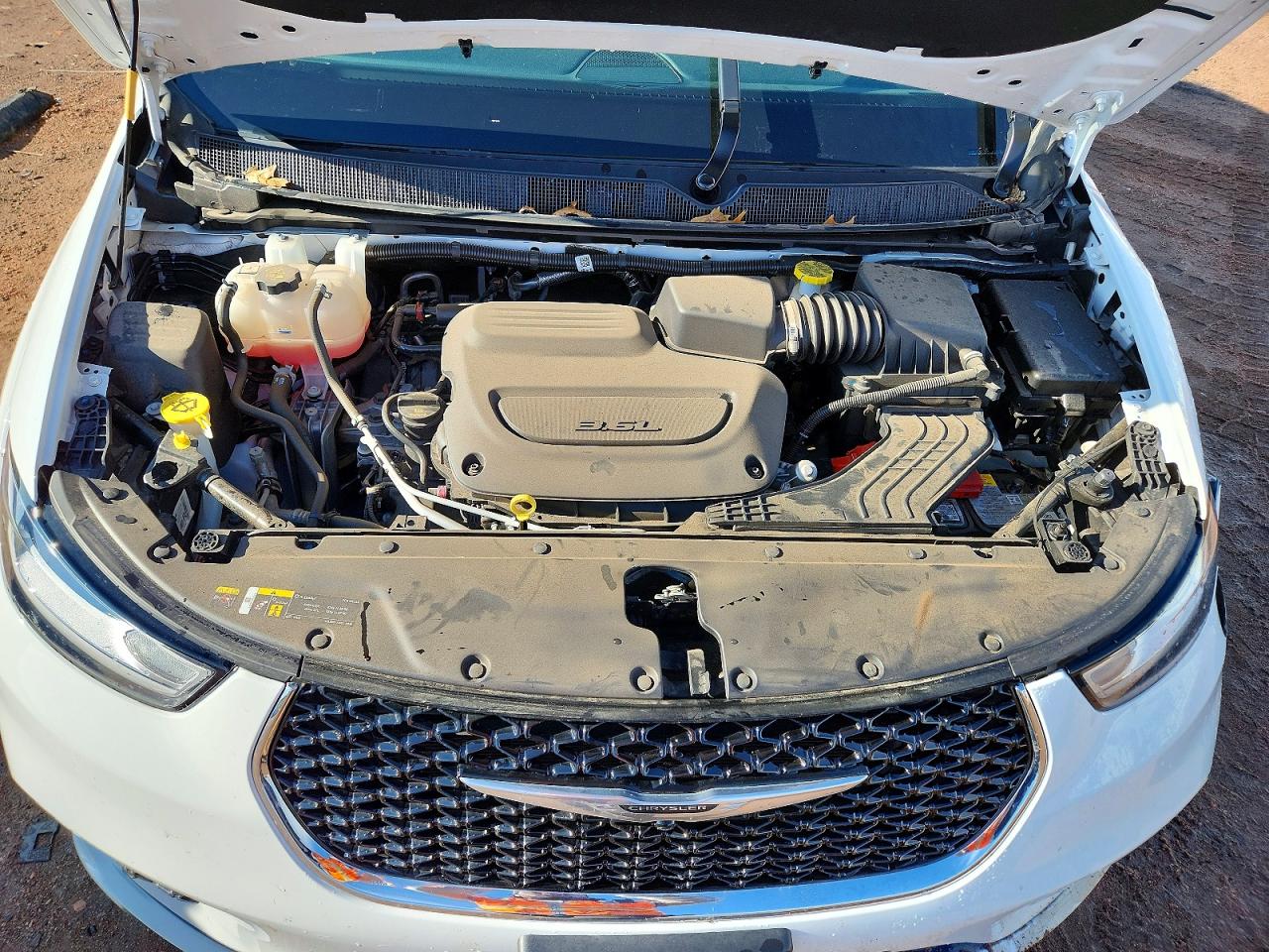2025 CHRYSLER PACIFICA SELECT photo 23