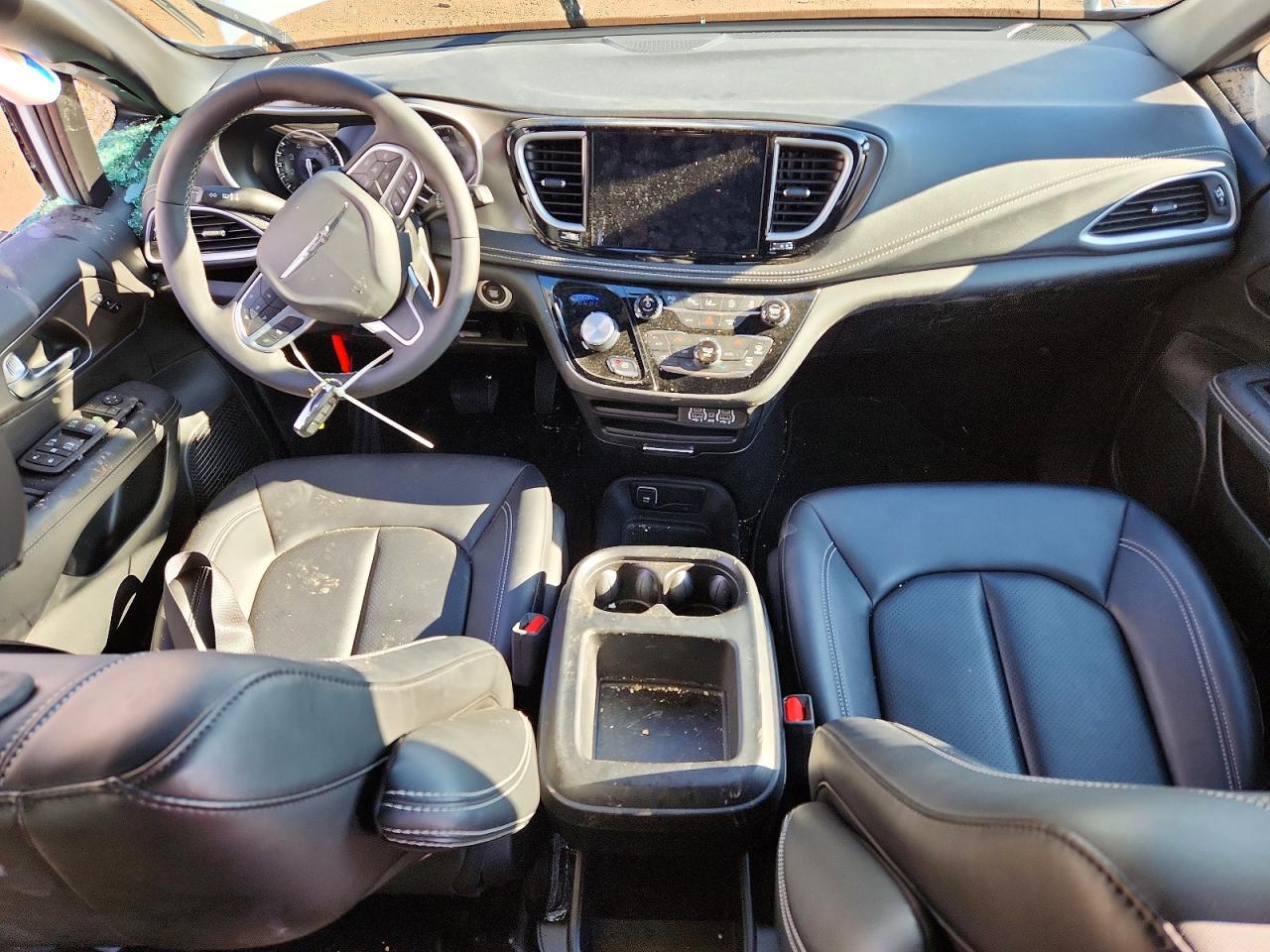 2025 CHRYSLER PACIFICA SELECT photo 15