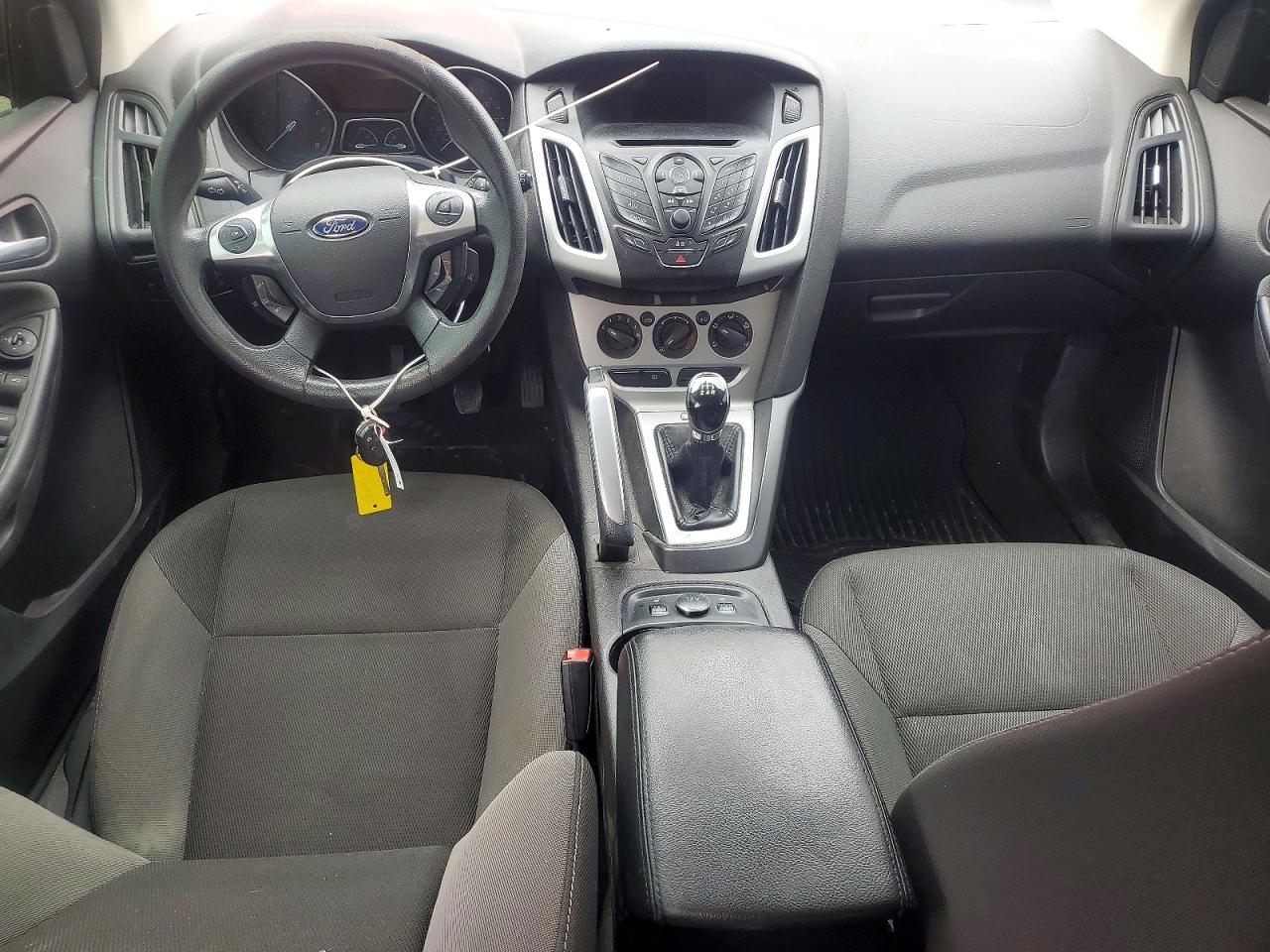 2013 FORD FOCUS SE photo 15