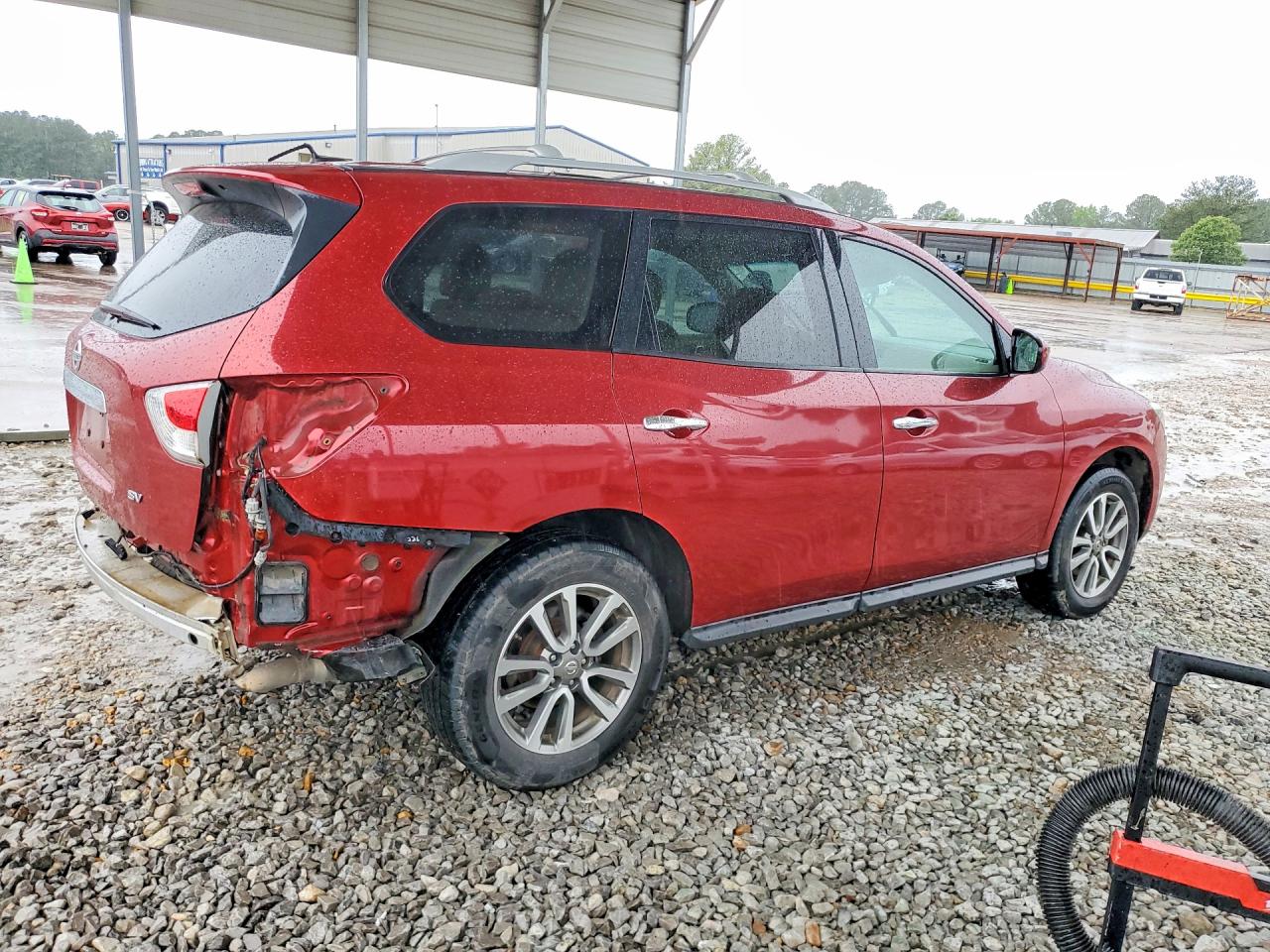 2013 NISSAN PATHFINDER S photo 5
