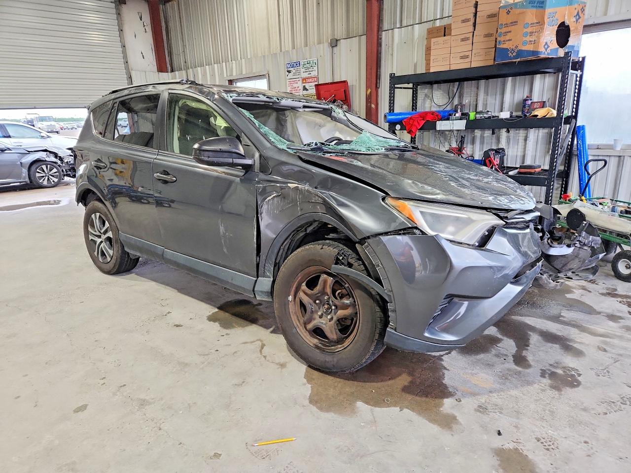 2016 TOYOTA RAV4 LE photo 7