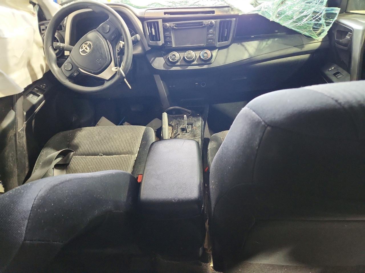 2016 TOYOTA RAV4 LE photo 15