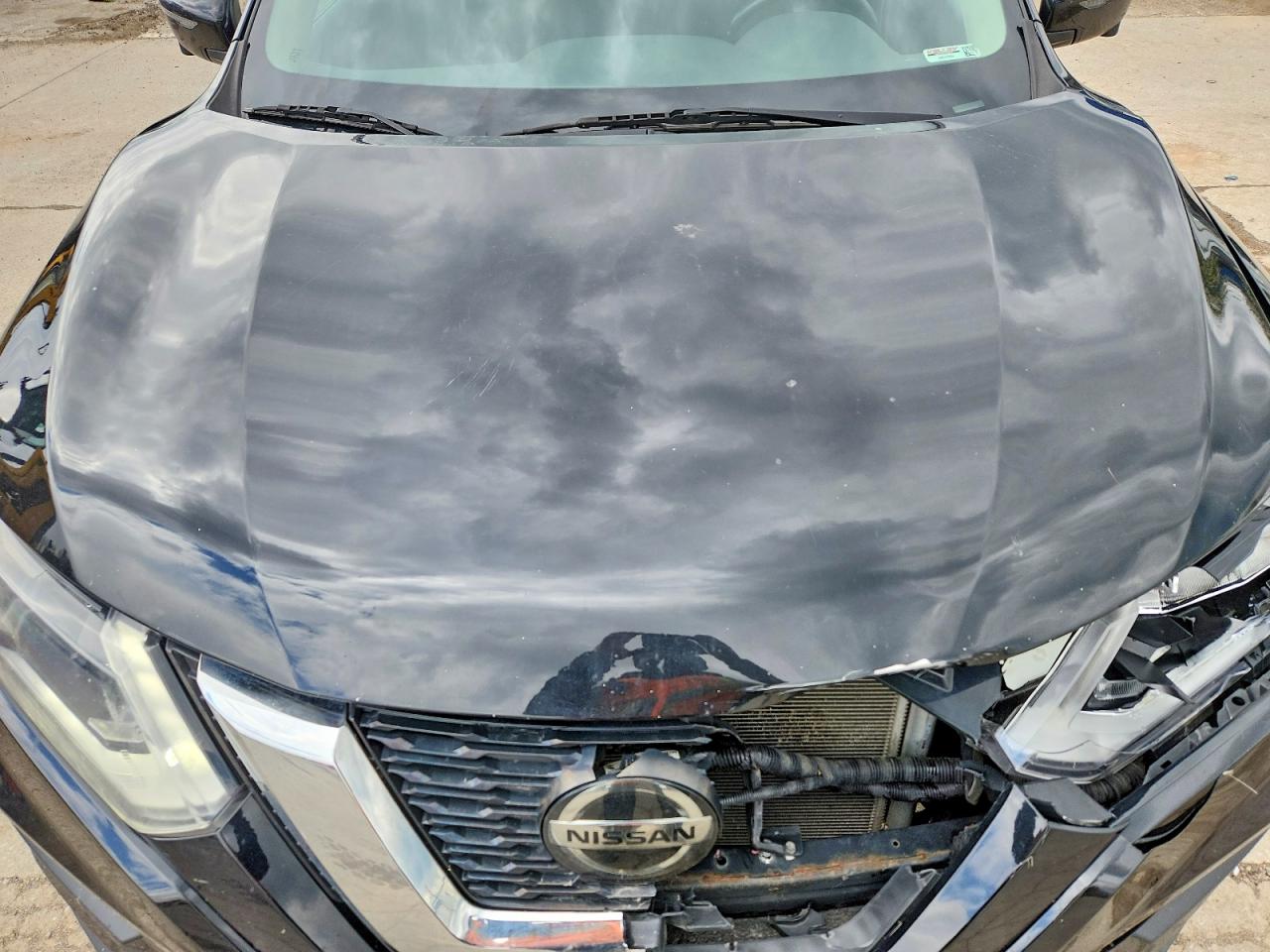 2018 NISSAN ROGUE SV photo 23