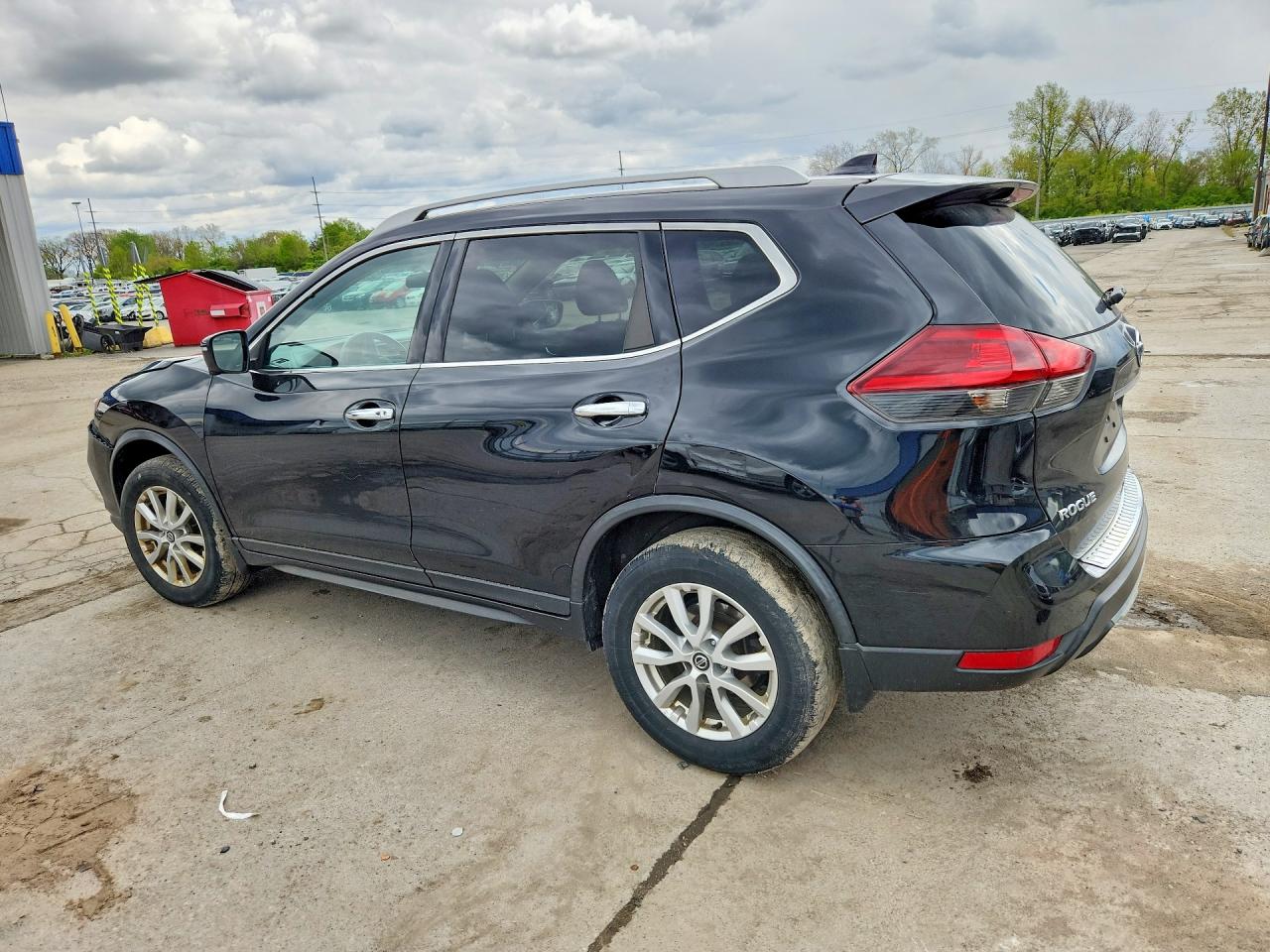 2018 NISSAN ROGUE SV photo 3