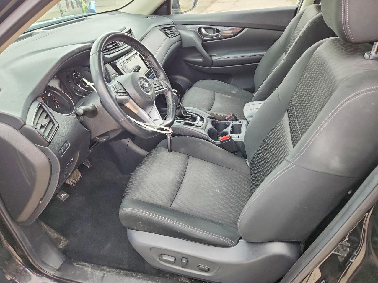 2018 NISSAN ROGUE SV photo 13