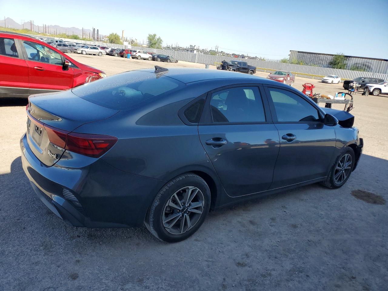 2024 KIA FORTE LXS photo 5