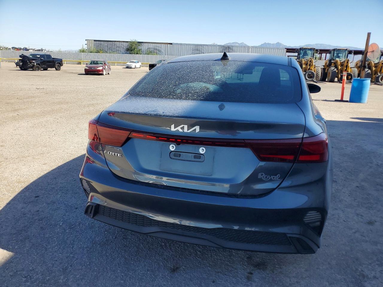2024 KIA FORTE LXS photo 11