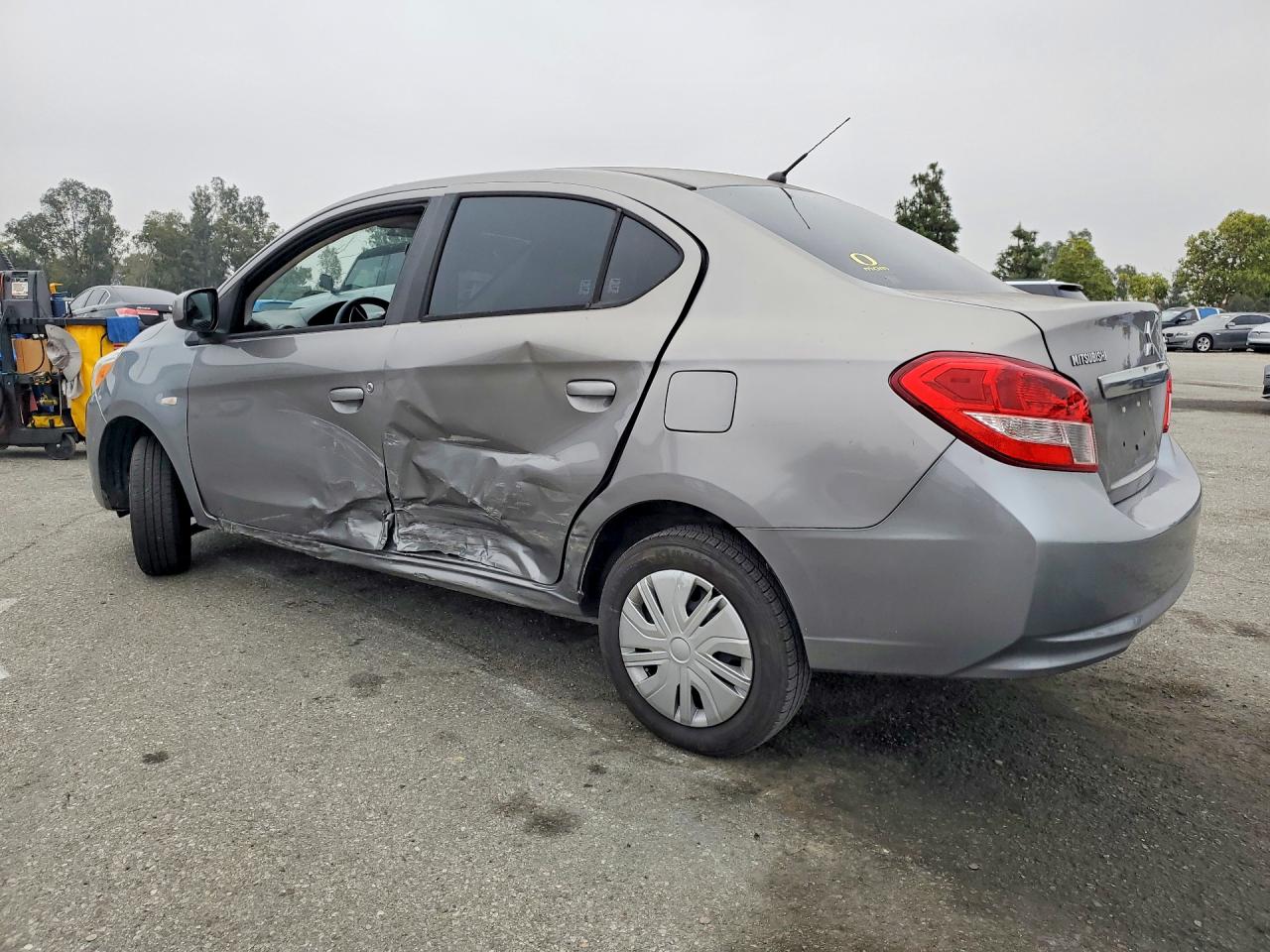 2017 MITSUBISHI MIRAGE G4 ES photo 4