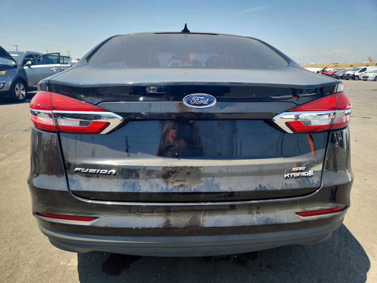2019 FORD FUSION SE photo 16