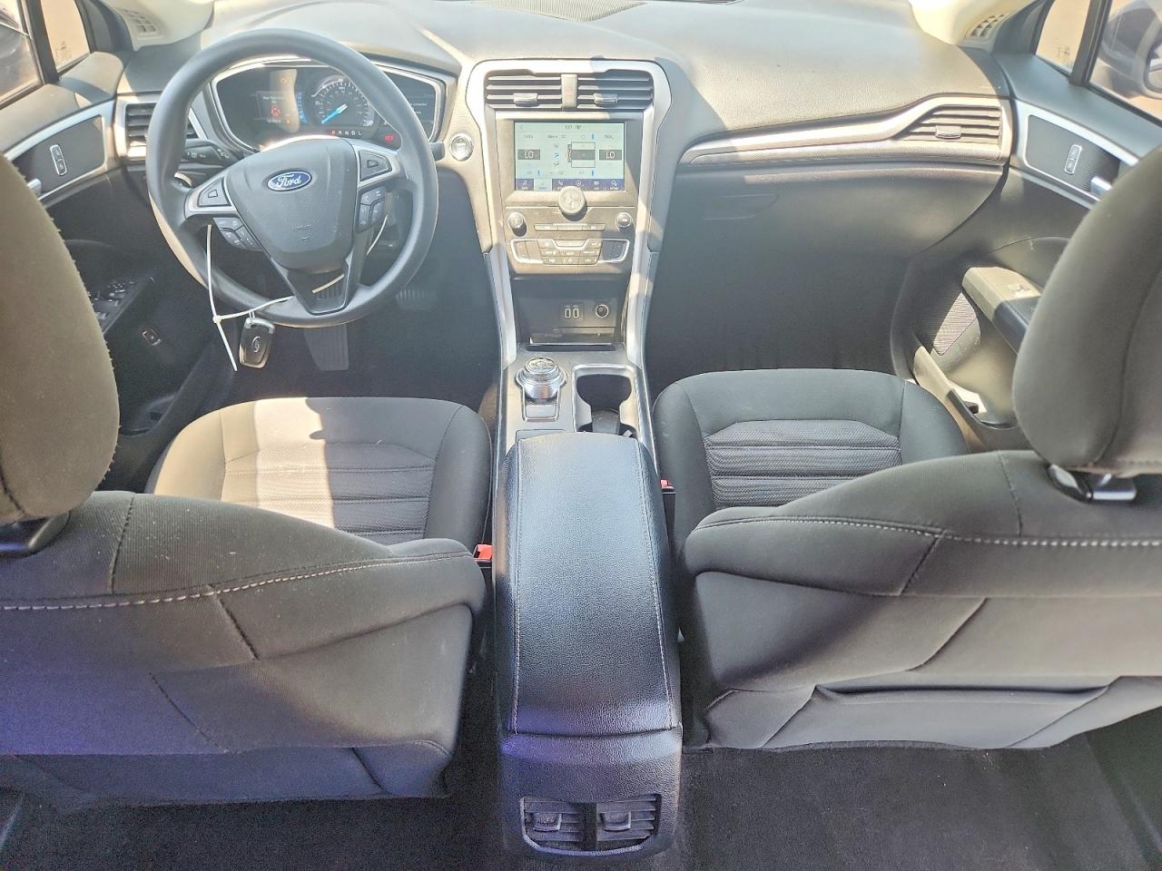 2019 FORD FUSION SE photo 22