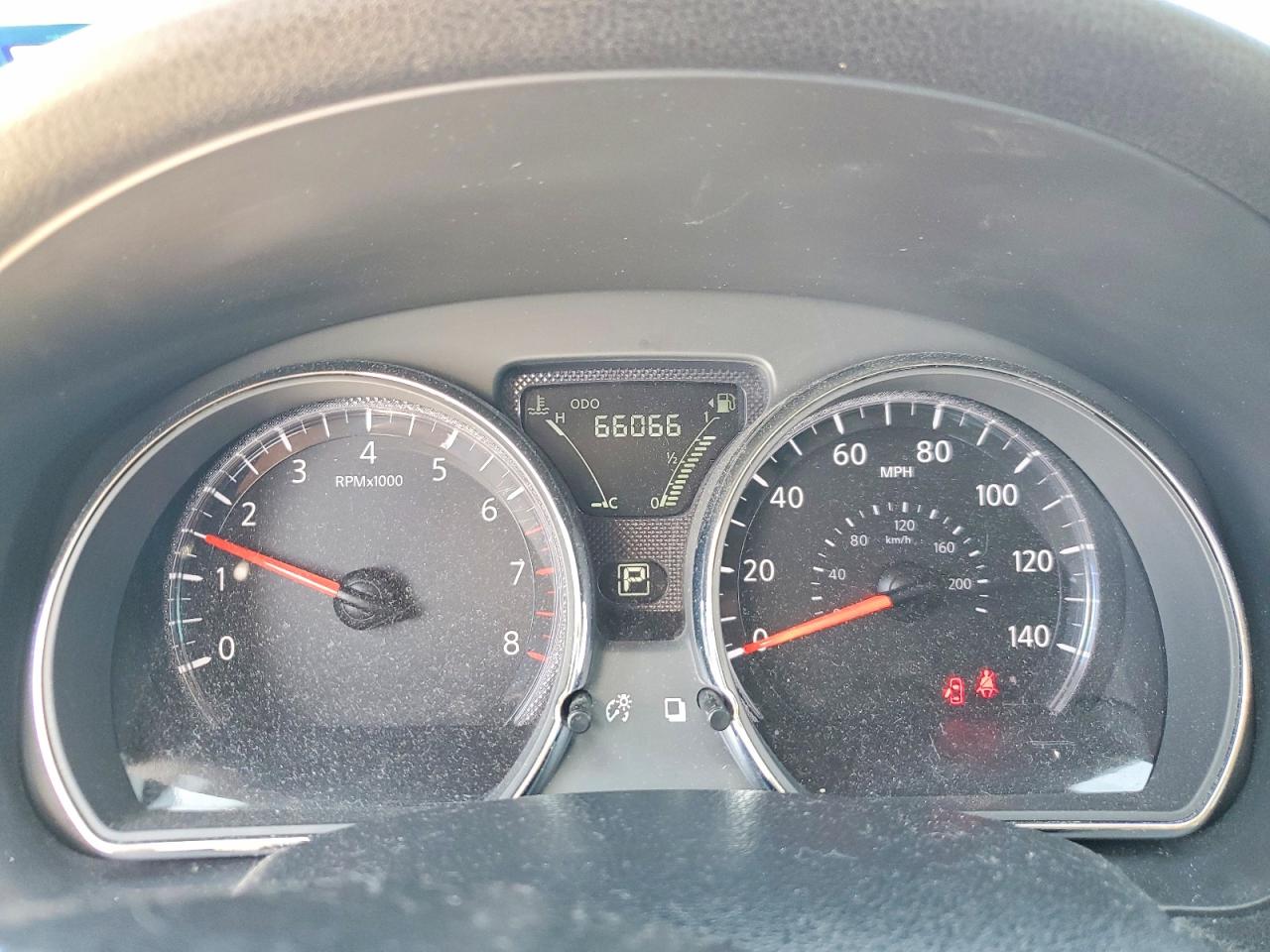 2019 NISSAN VERSA SV photo 17