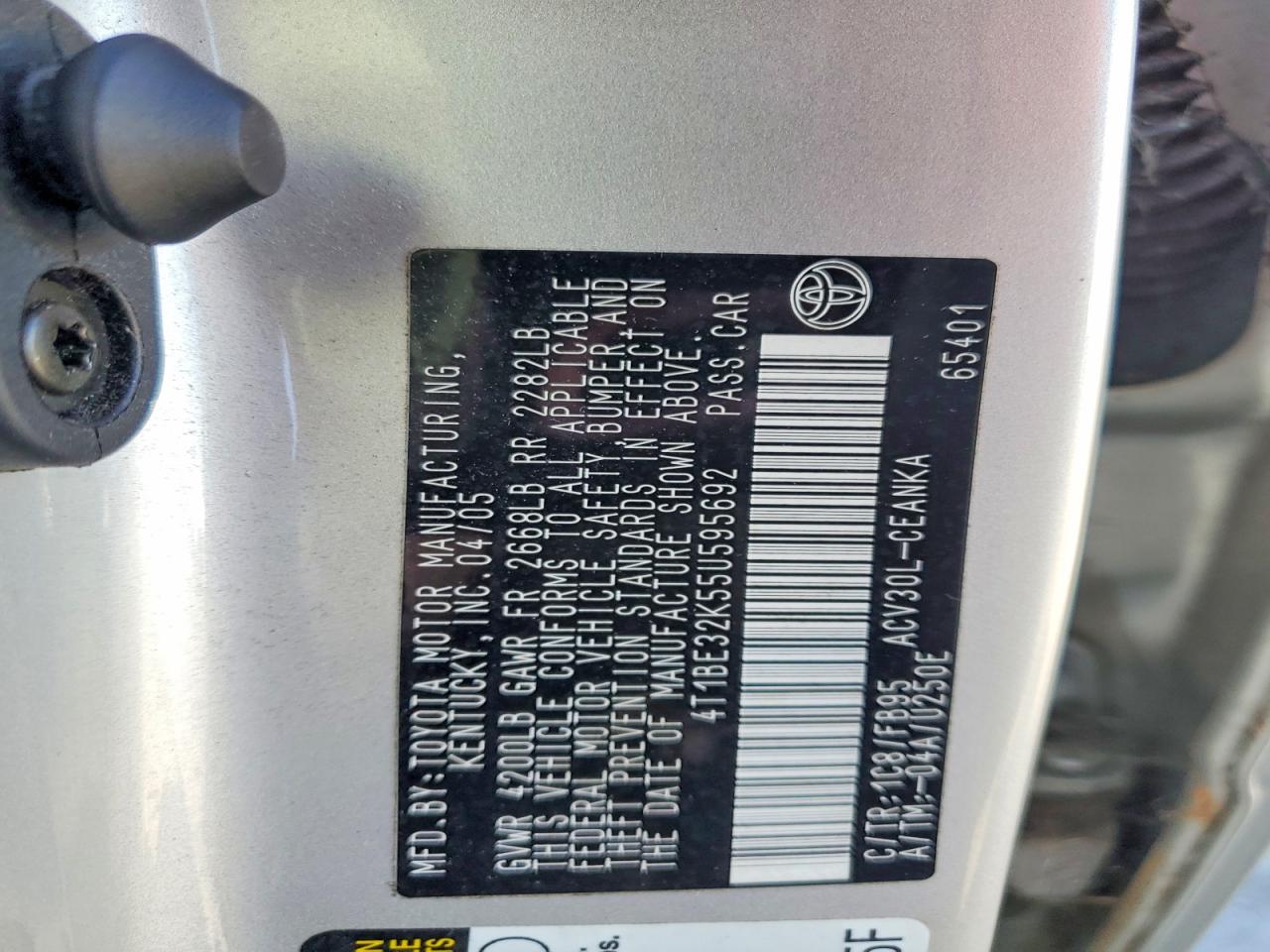 2005 TOYOTA CAMRY LE photo 23