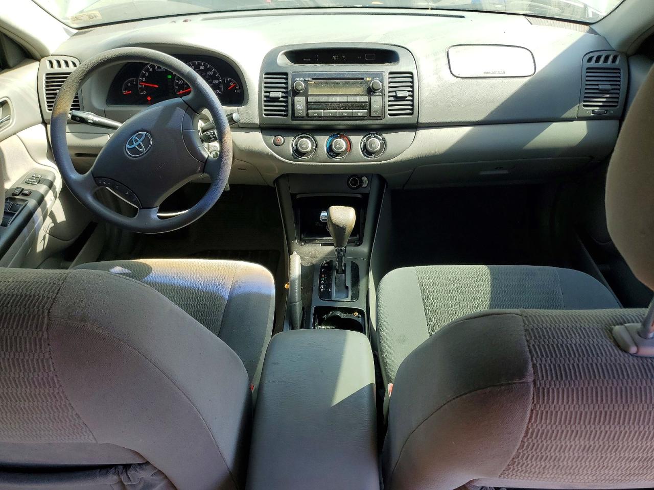 2005 TOYOTA CAMRY LE photo 15