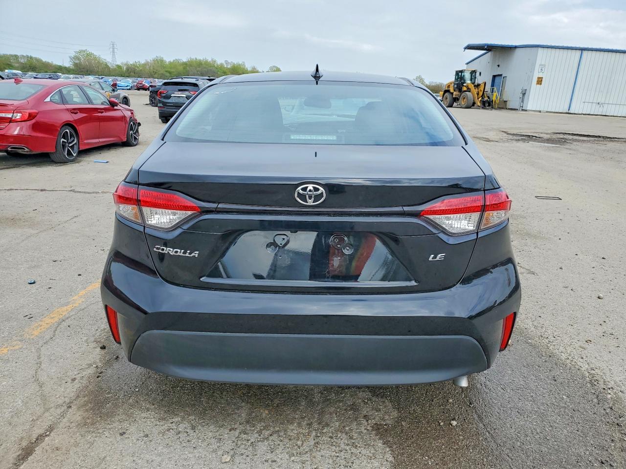 2025 TOYOTA COROLLA LE photo 16