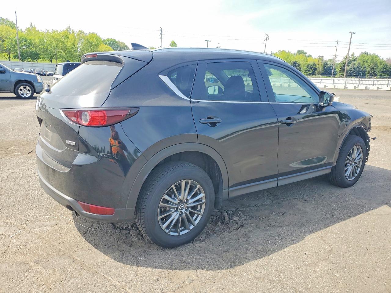 2017 MAZDA CX-5 TOURING photo 5