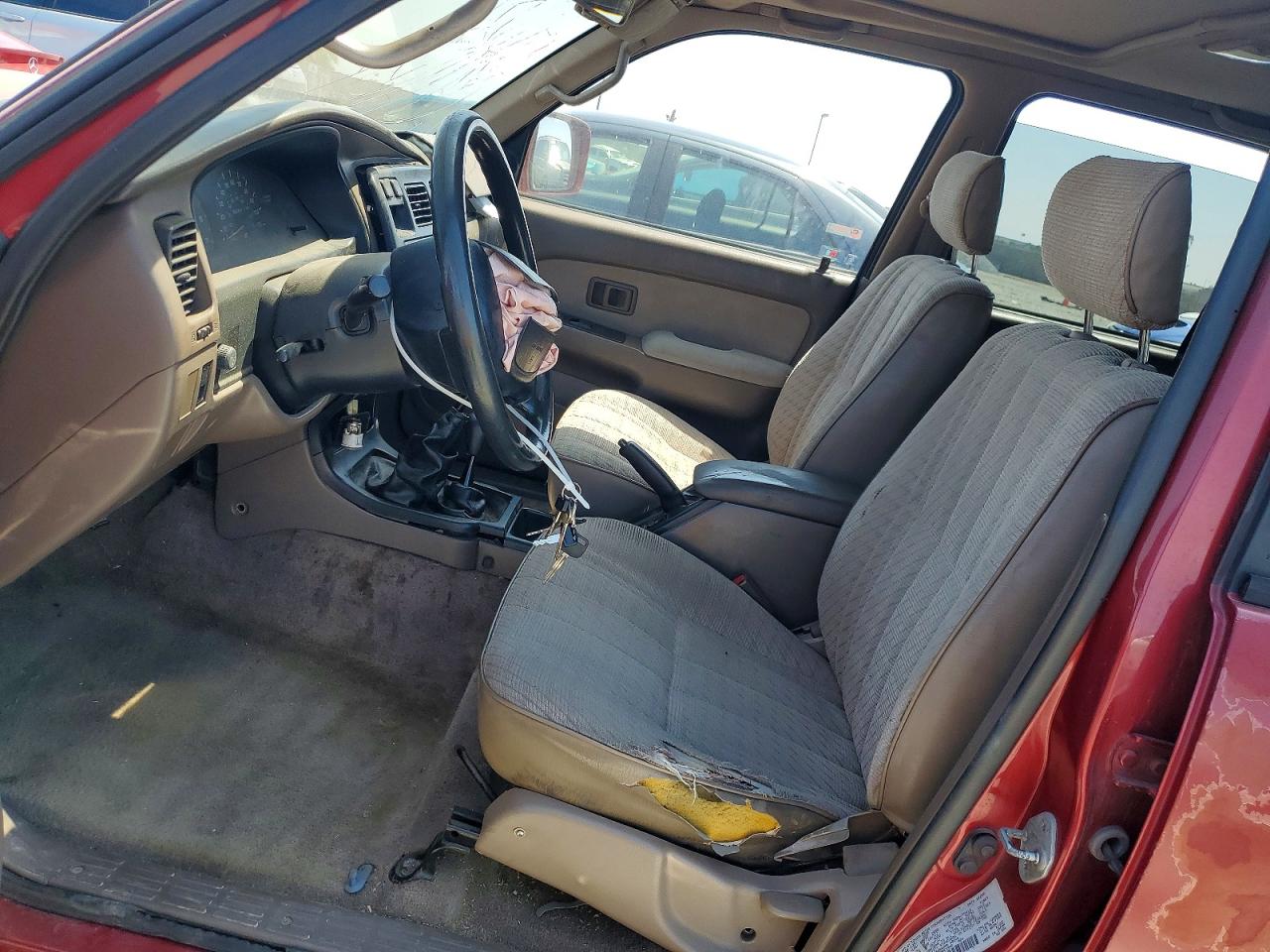 1996 TOYOTA 4RUNNER SR5 photo 13