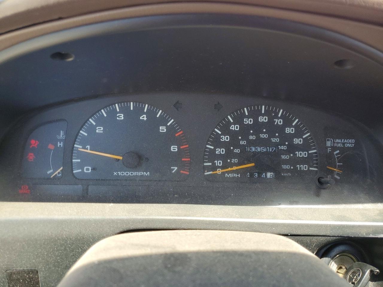 1996 TOYOTA 4RUNNER SR5 photo 17