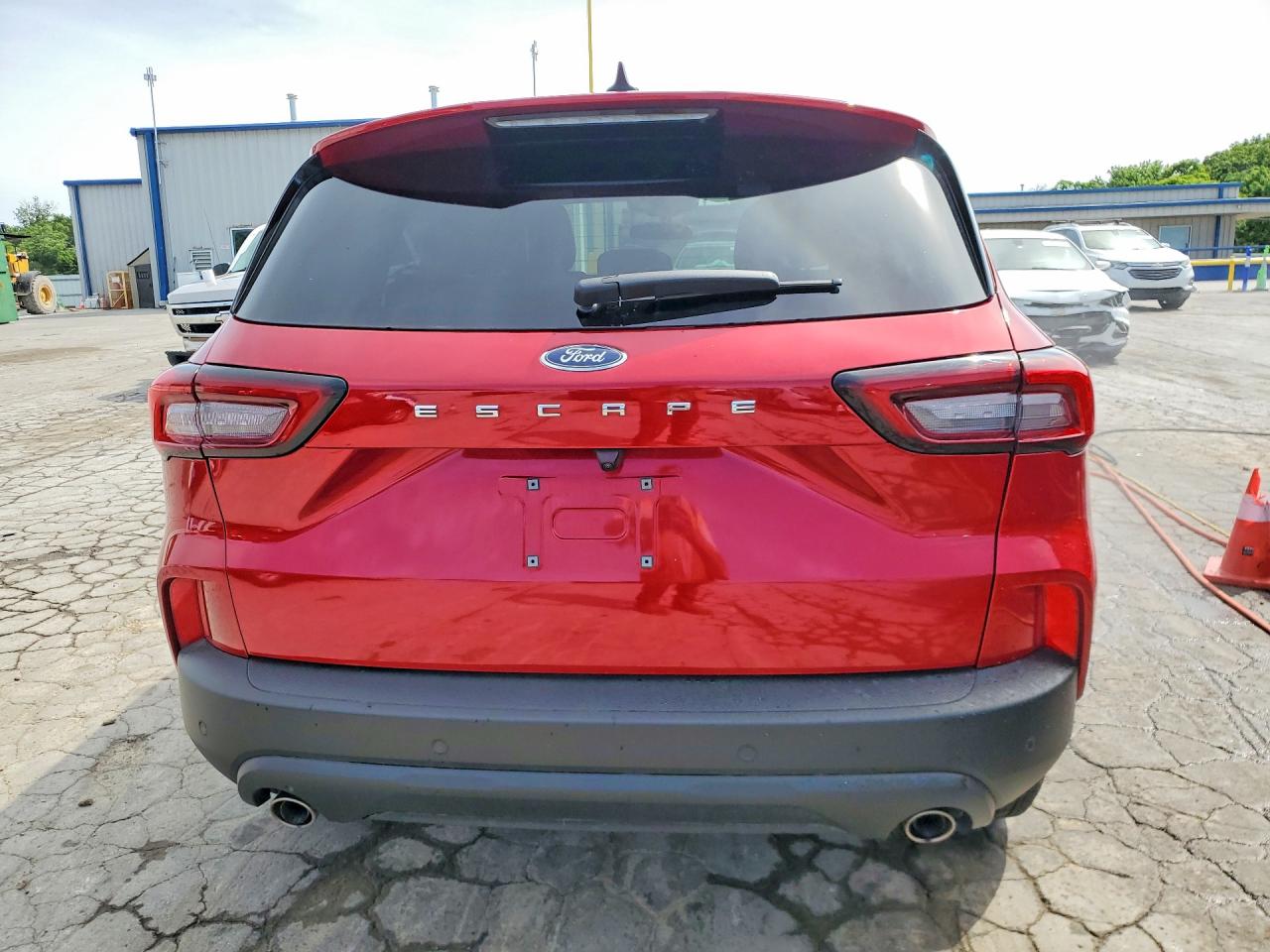 2025 FORD ESCAPE ST LINE photo 16