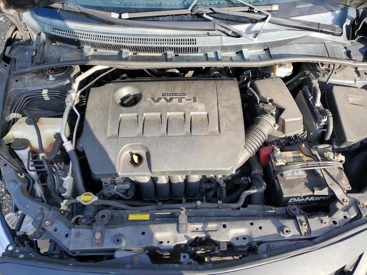 2011 TOYOTA COROLLA photo 31