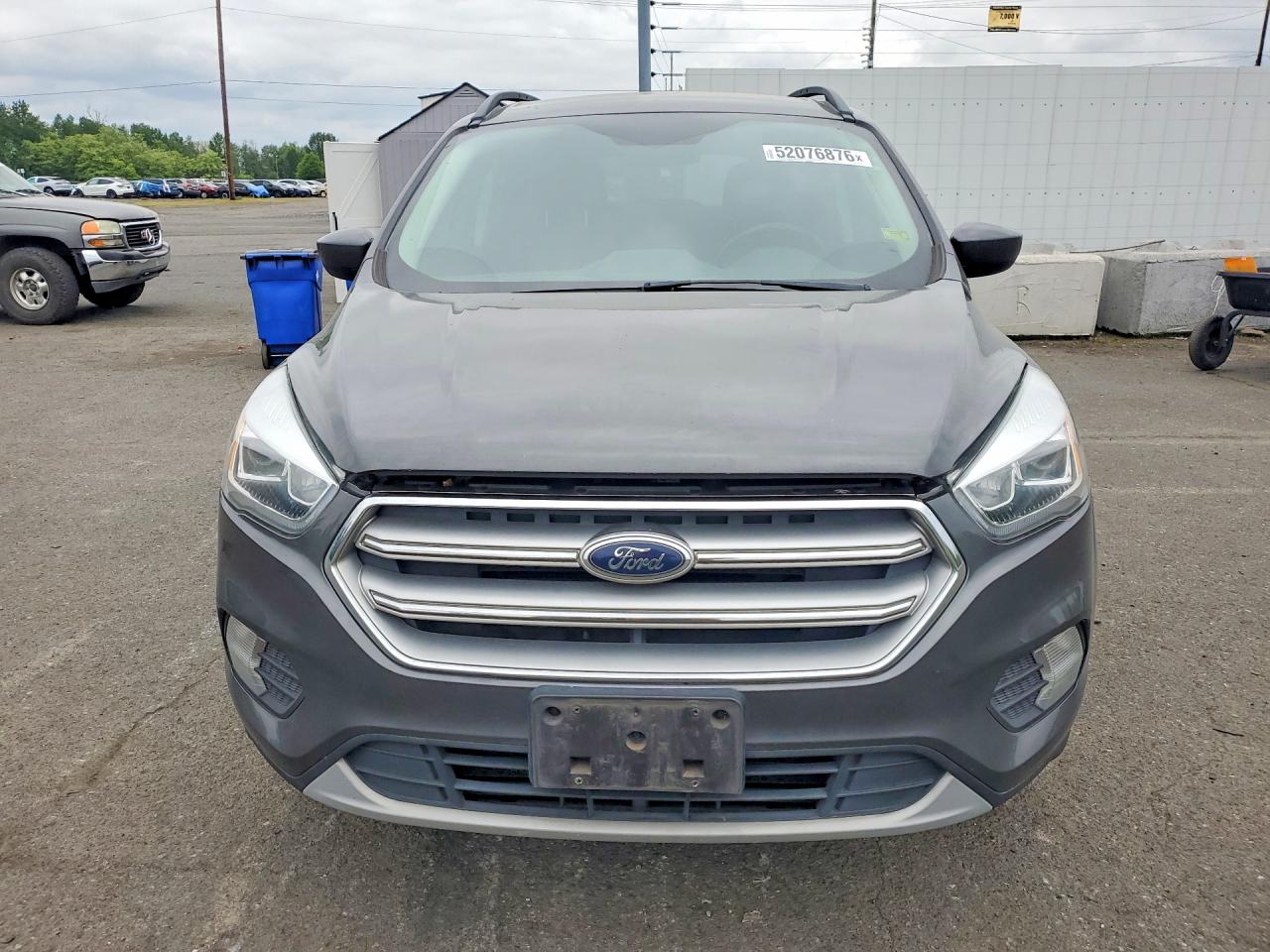 2017 FORD ESCAPE SE photo 13