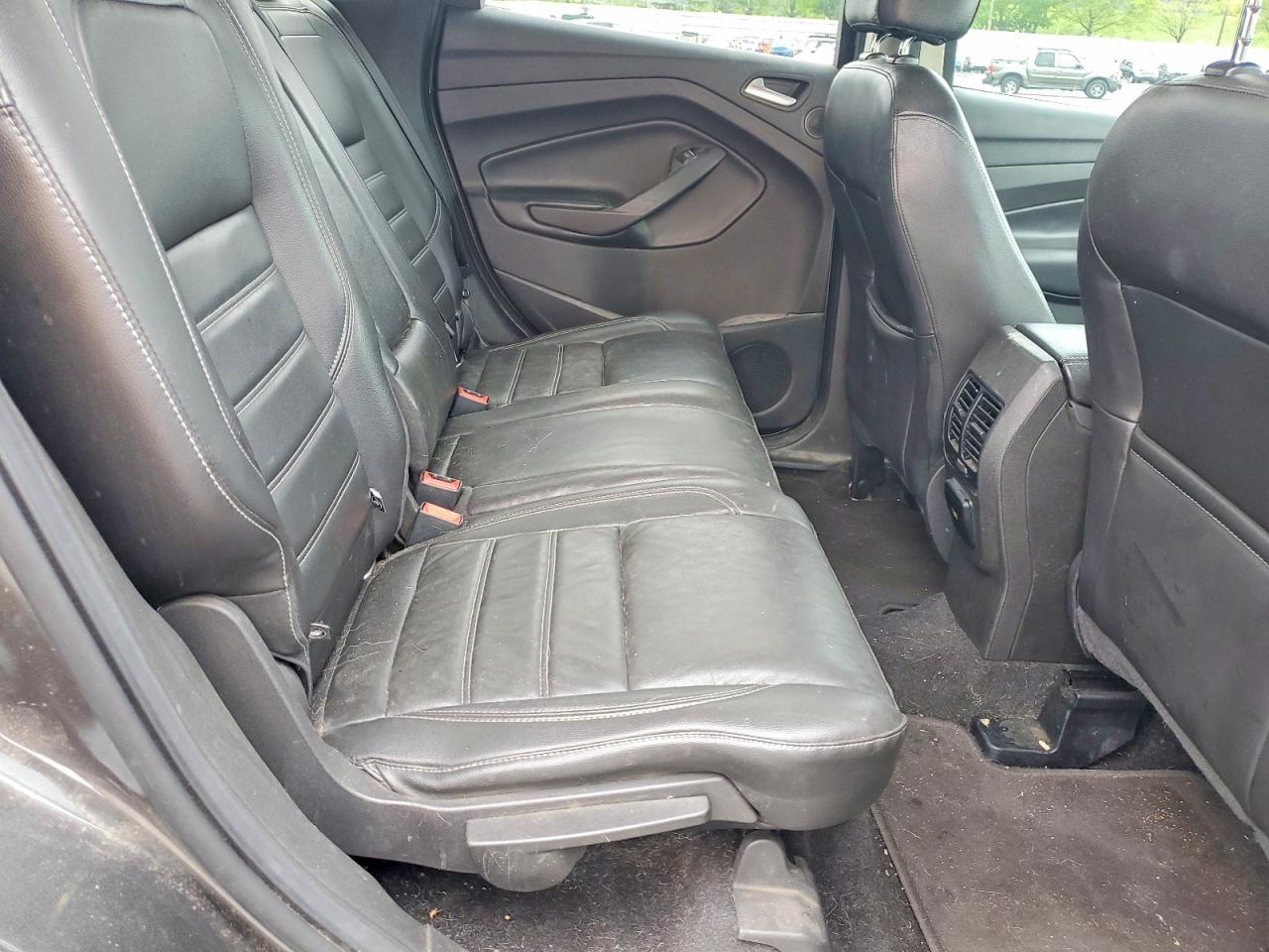 2017 FORD ESCAPE SE photo 28