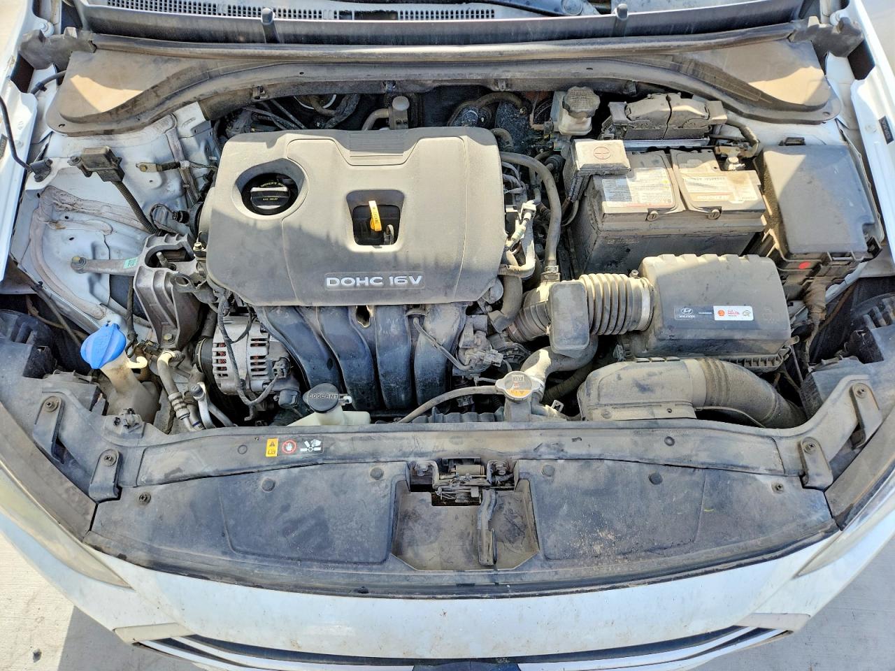 2018 HYUNDAI ELANTRA SEL photo 11
